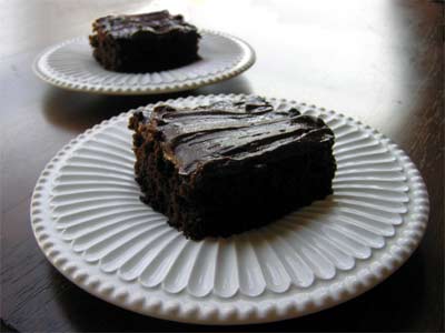 chocolate cake2 No Frills Chocolate Cake