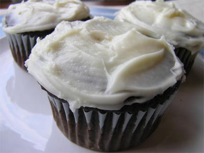 un birthday cupcakes 2 The un Birthday Cupcakes