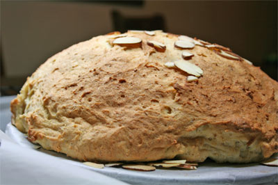 yeast bread 1611 Almond Honey Yeast Bread
